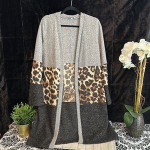 White Birch Cardigan size XL Excellent Condition